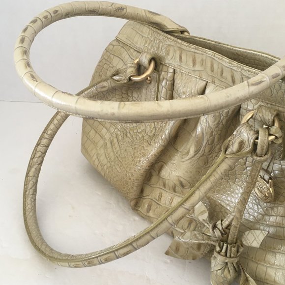 VERY RARE BLUE LAPIS MELBOURNE Brahmin | Mercari BRAHMIN Elouise Roses Large Shoulder Bag Croc Leather Beige Rare VTG